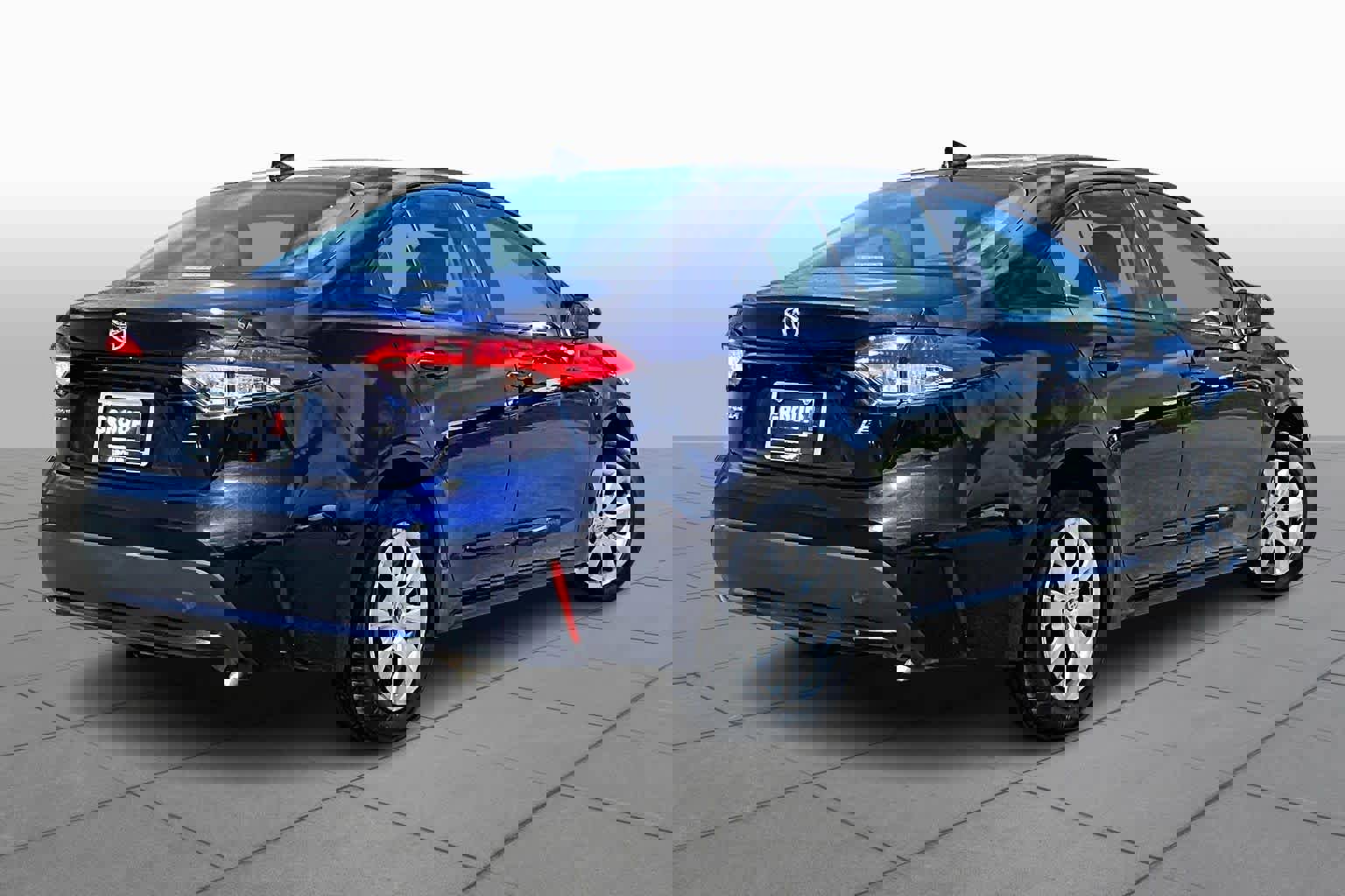 Used 2022 Toyota Corolla LE image 13