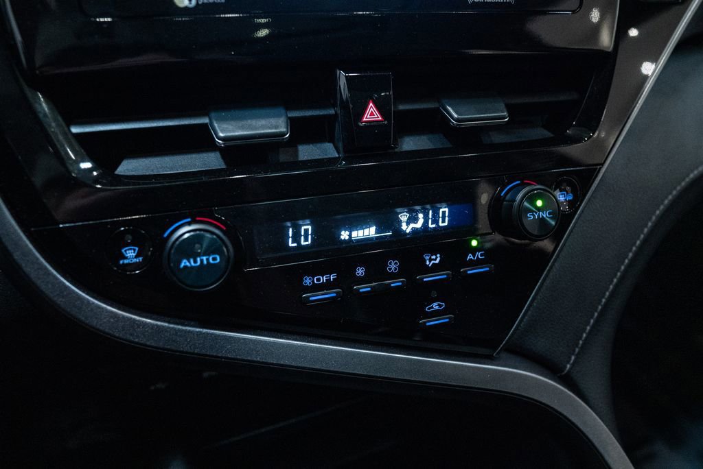 Certified 2023 Toyota Camry SE w/ Convenience Package image 25