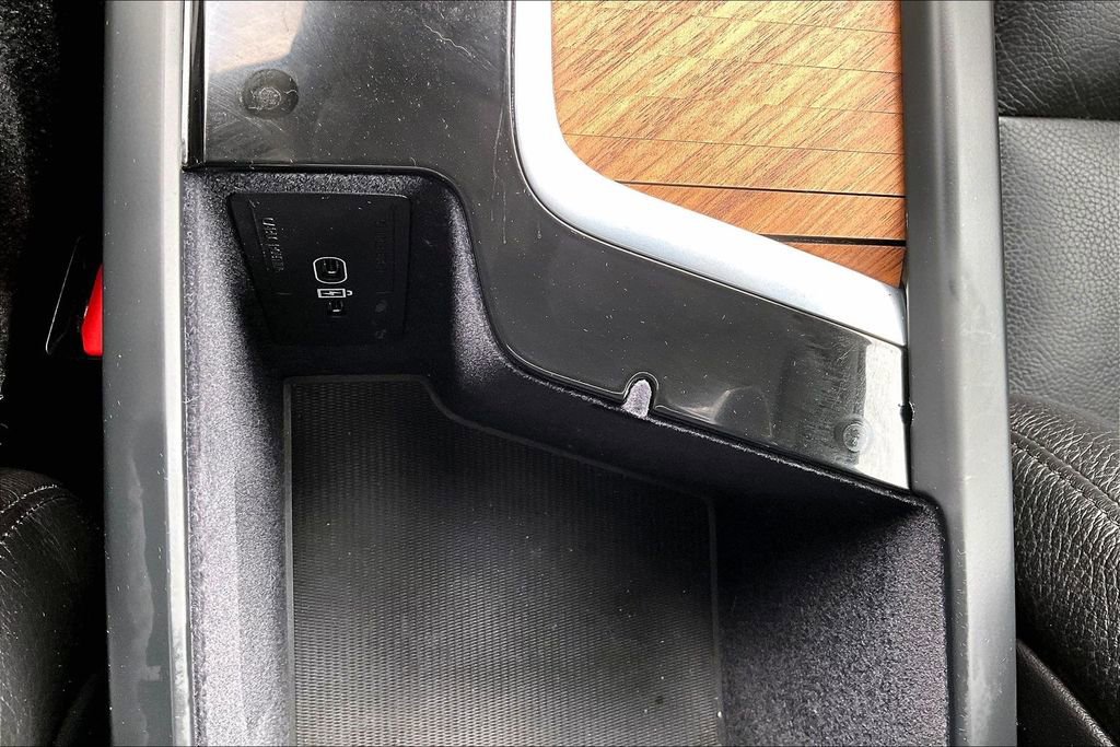 Certified 2023 Volvo XC90 B6 Plus w/ Protection Package Premier image 16