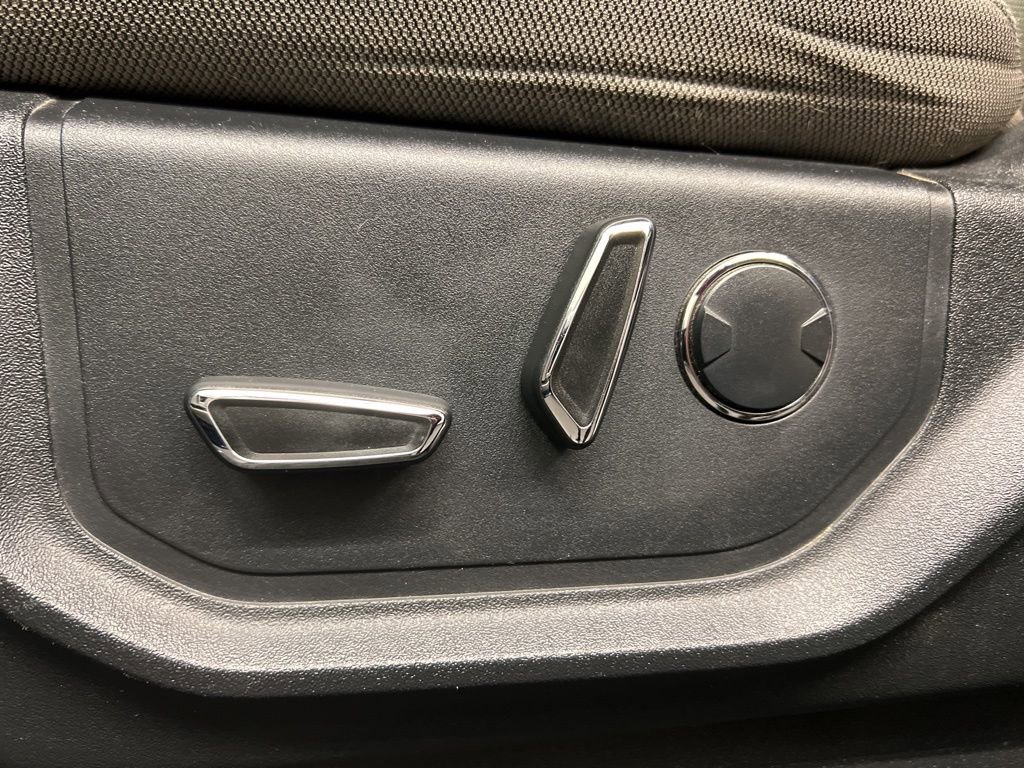 Used 2018 Ford F150 XLT w/ Equipment Group 302A Luxury image 24