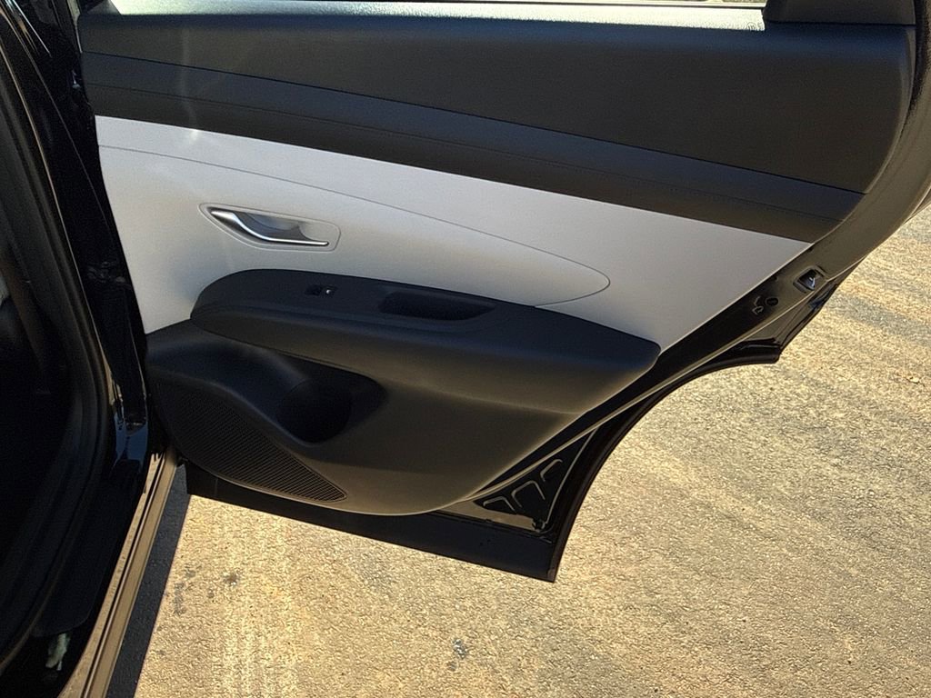 New 2026 Hyundai Tucson SEL image 16