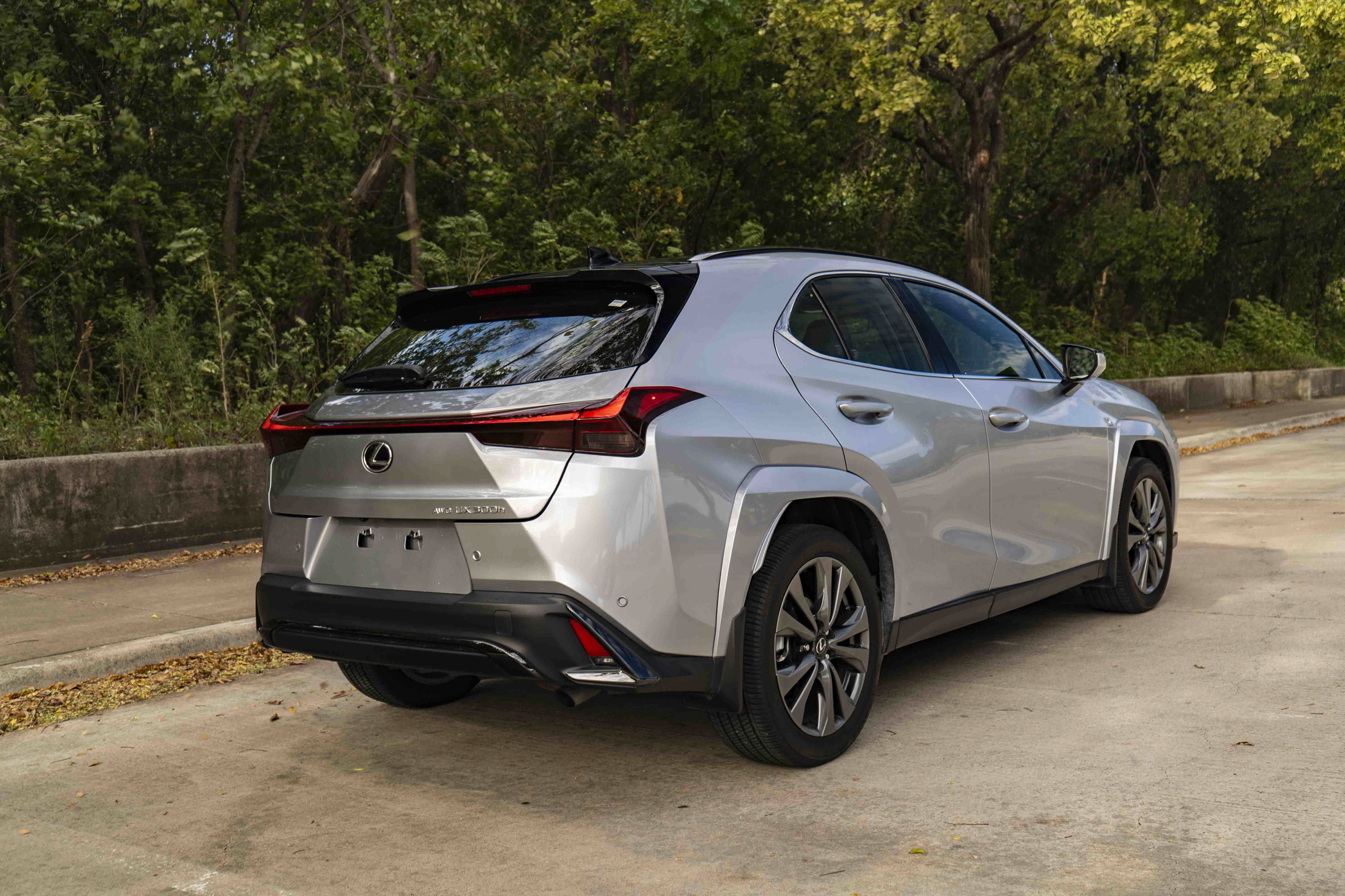 Used 2025 Lexus UX 300h AWD w/ Accessory Package (Z1) image 9