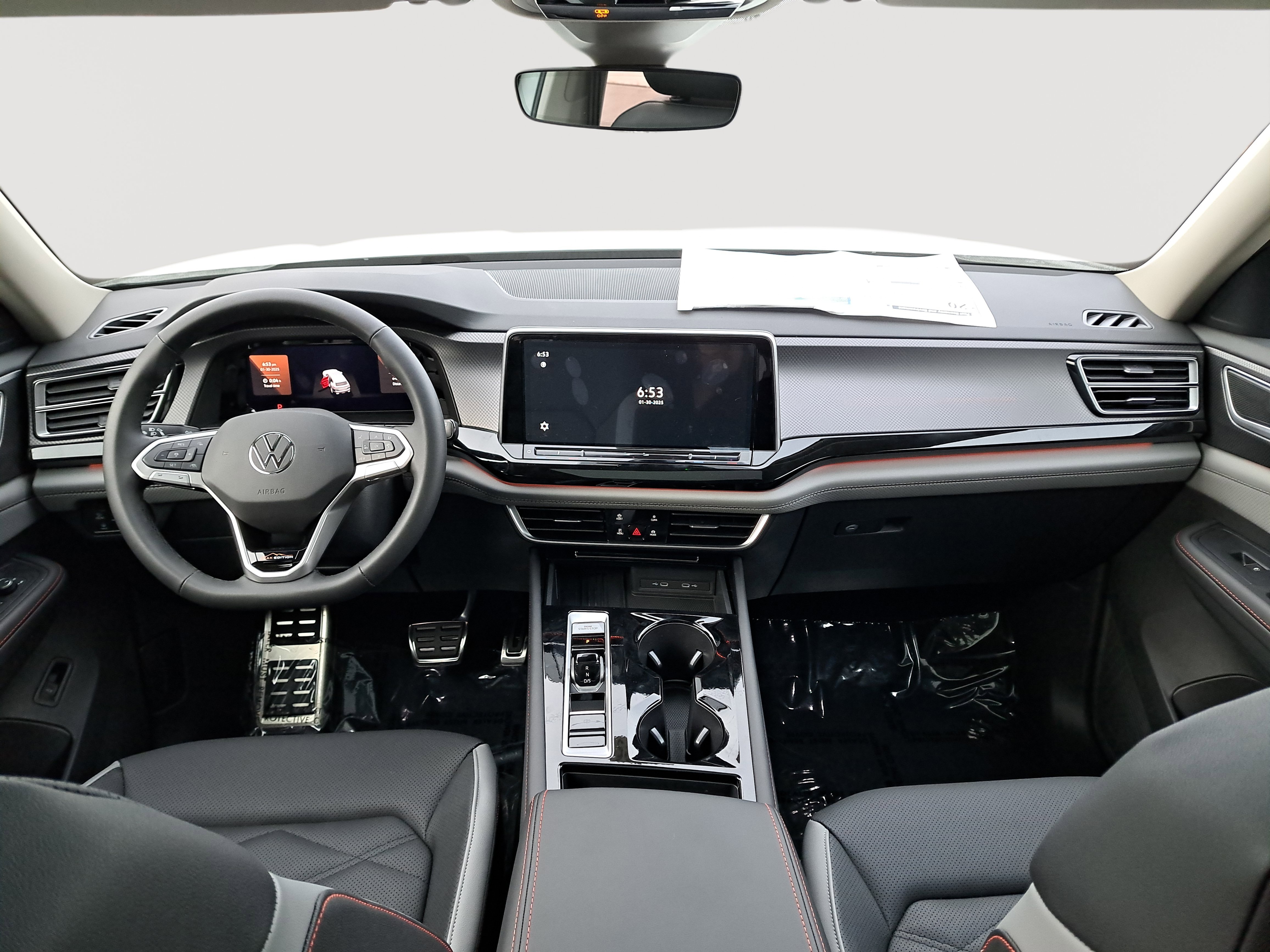 New 2025 Volkswagen Atlas Peak Edition SE image 18