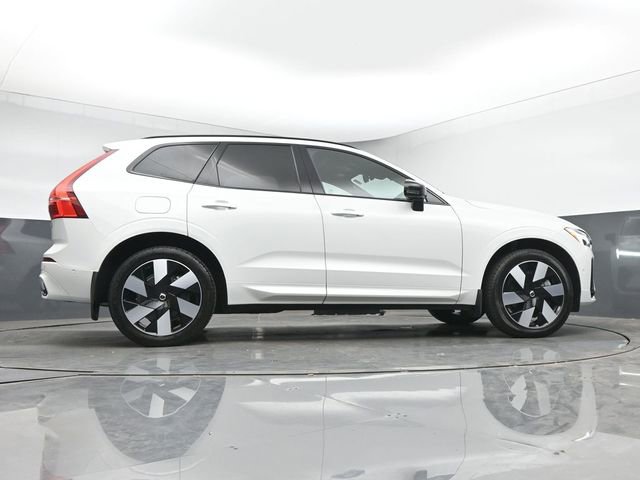 Used 2024 Volvo XC60 T8 Ultimate w/ Protection Package Premier AWD/4WD image 45