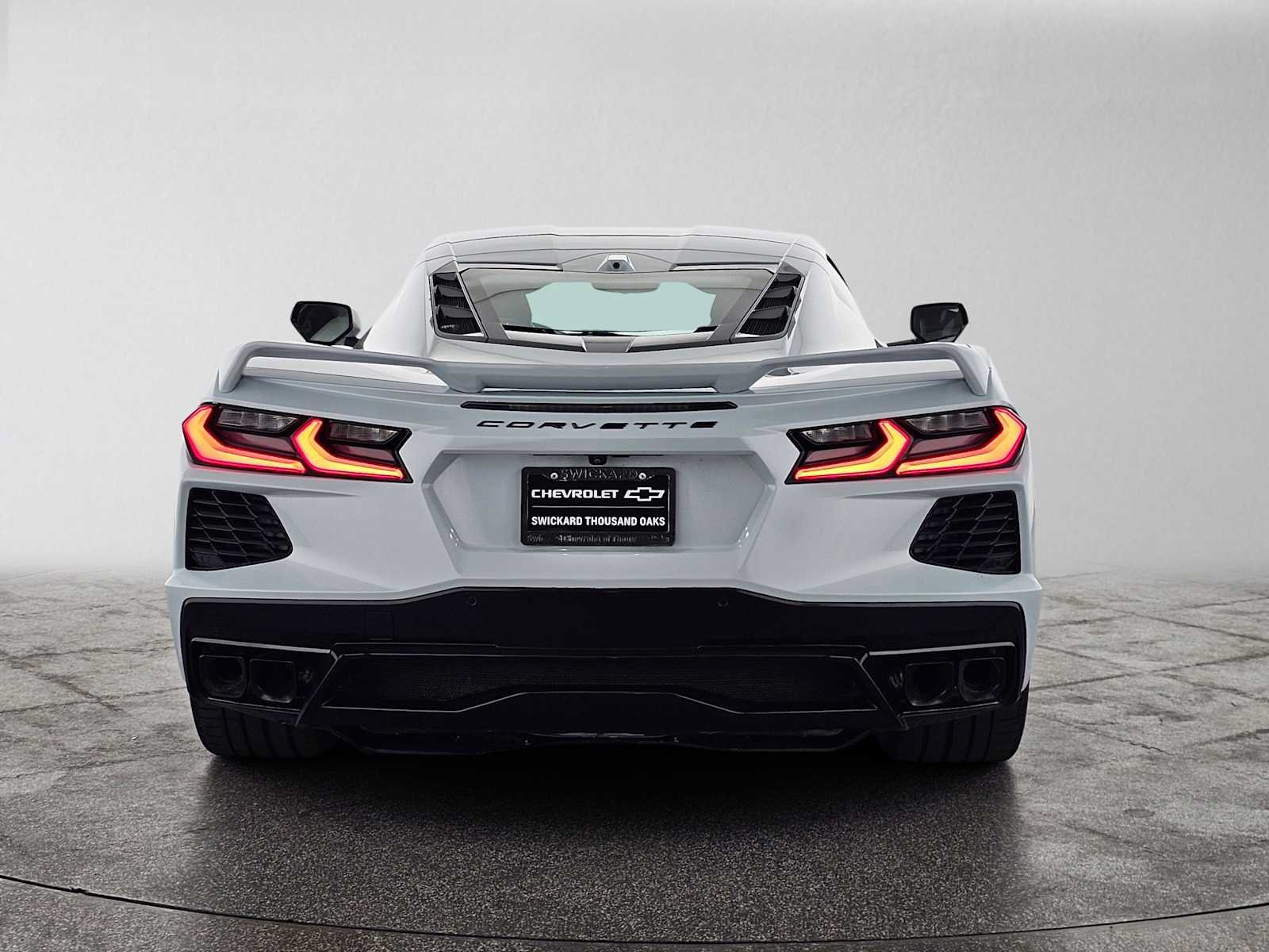 Used 2024 Chevrolet Corvette Stingray Preferred Cpe w/ Z51 Performance Package RWD image 4