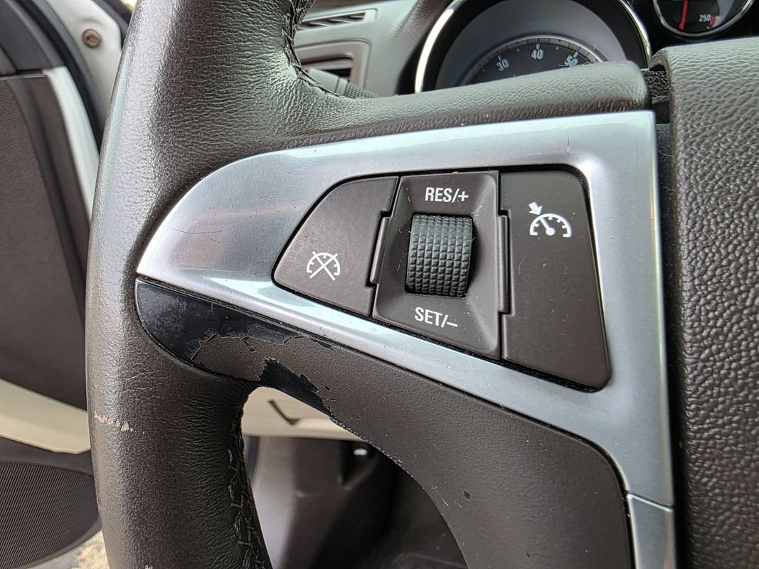 Used 2011 Buick Regal CXL w/ RL4 Preferred Equipment Group FWD image 26