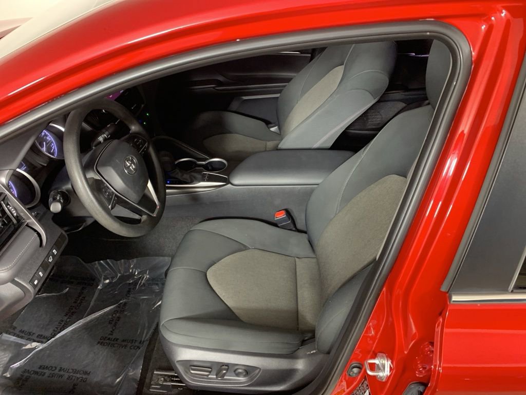 Used 2023 Toyota Camry LE image 28