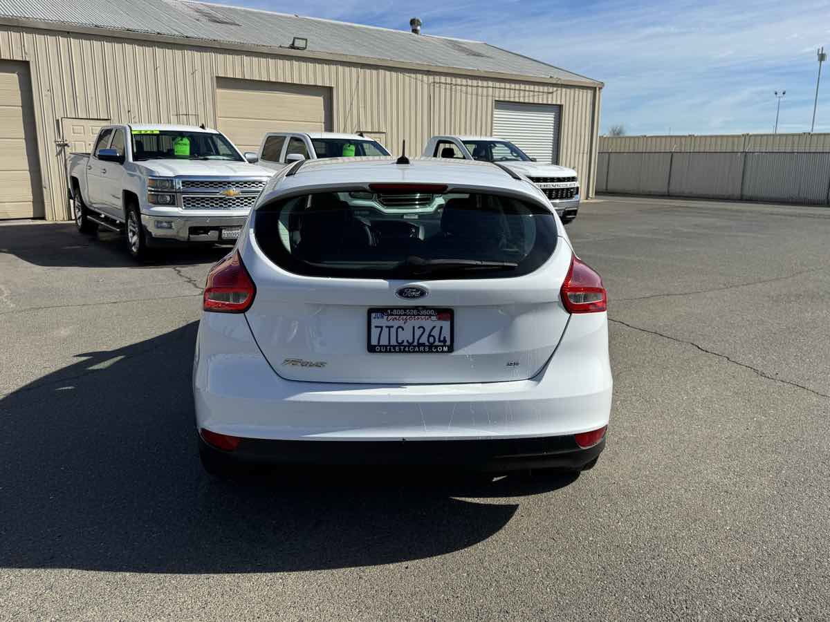 Used 2016 Ford Focus SE FWD image 8