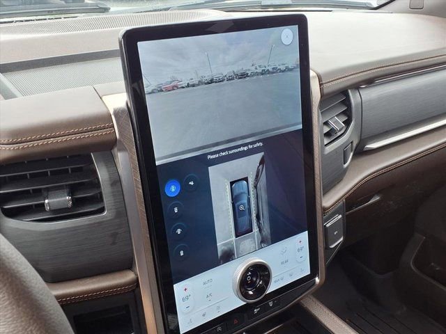 Used 2024 Ford Expedition Max King Ranch image 7