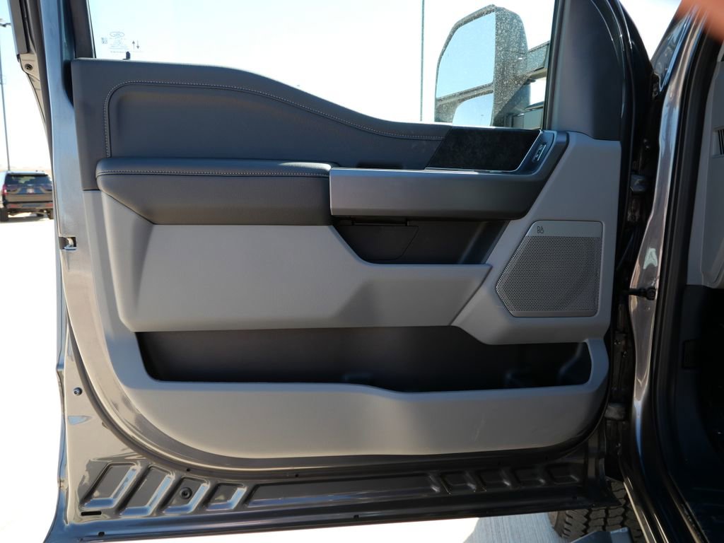 New 2026 Ford F250 XLT w/ XLT Premium Package image 19