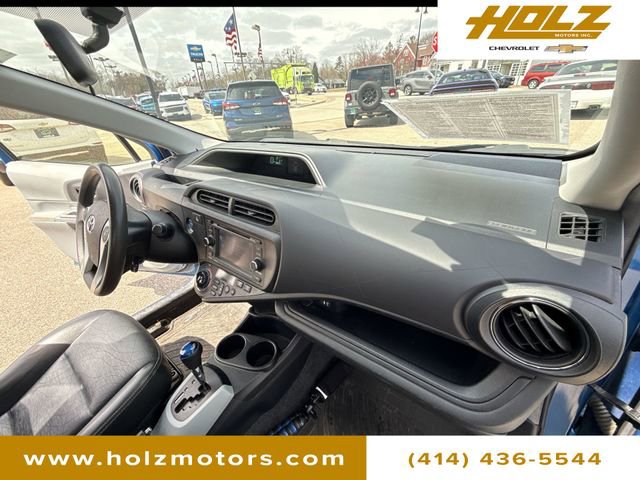 Used 2012 Toyota Prius C Four image 27