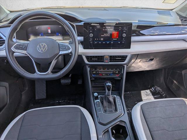 Used 2026 Volkswagen Taos SE FWD image 22