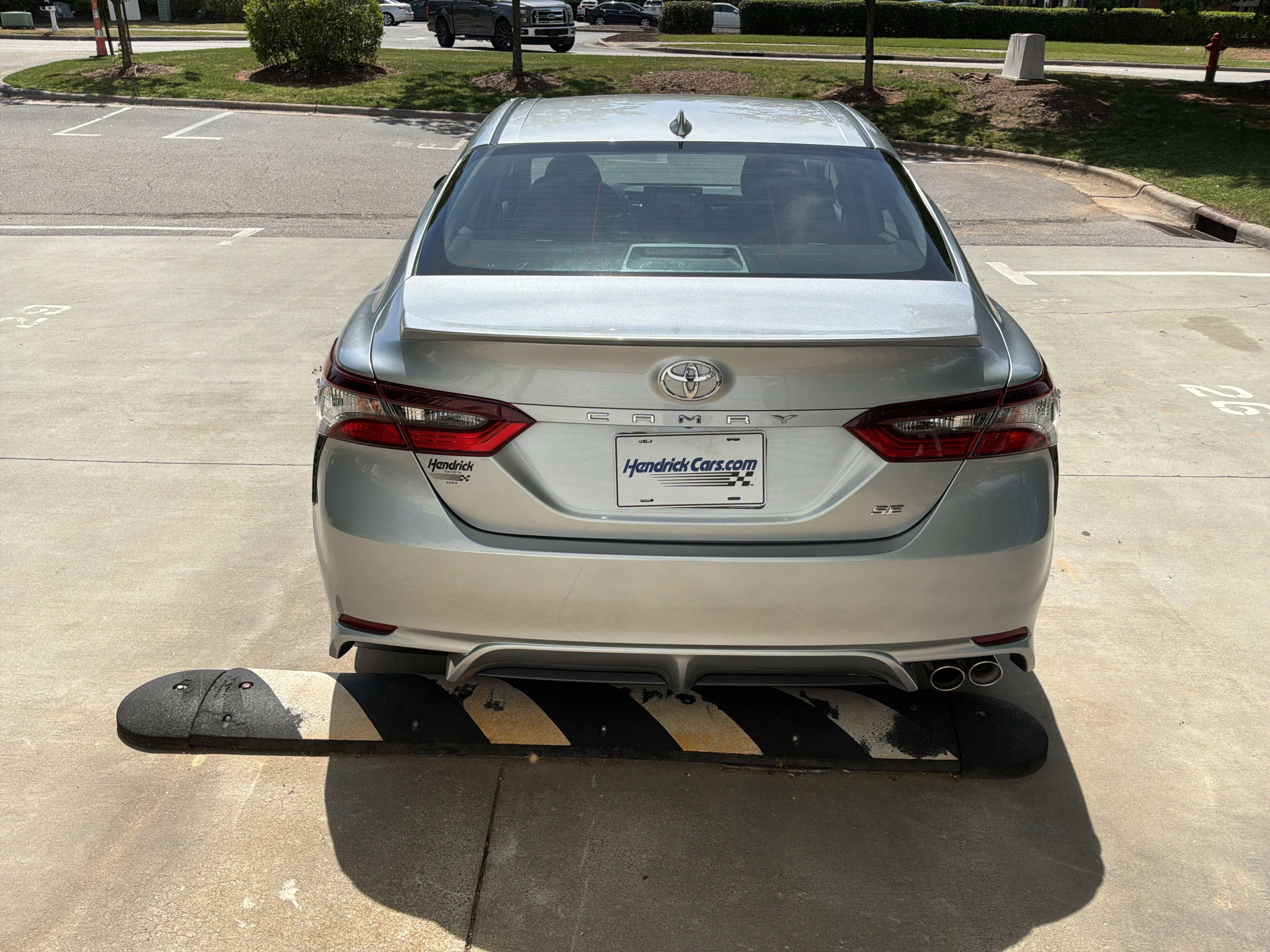 Used 2023 Toyota Camry SE w/ Convenience Package image 9