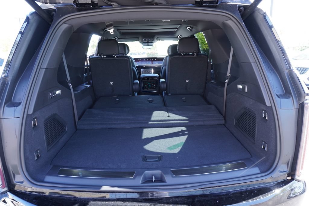 New 2026 Cadillac Escalade IQL Luxury AWD/4WD image 9