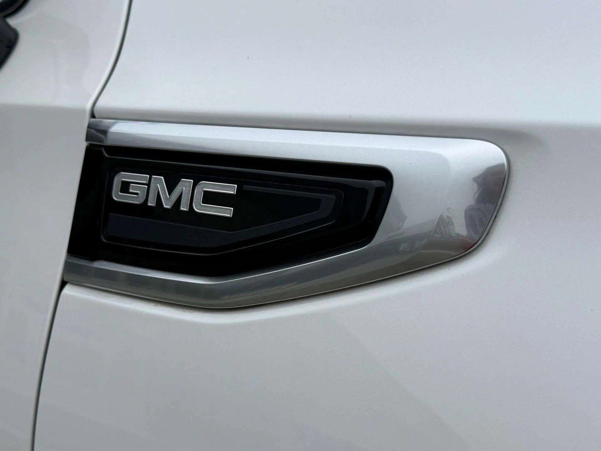 Used 2024 GMC Yukon Denali image 21
