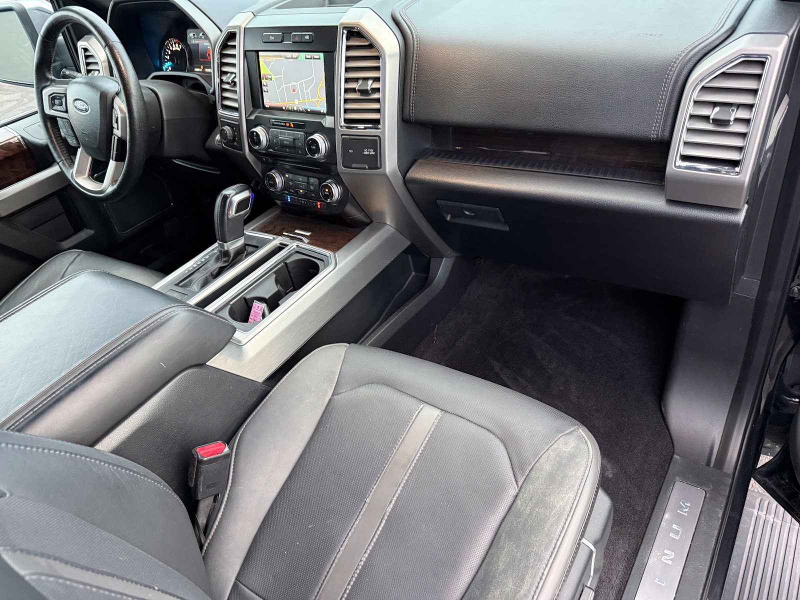 Used 2015 Ford F150 Platinum w/ Equipment Group 701A Luxury AWD/4WD image 18