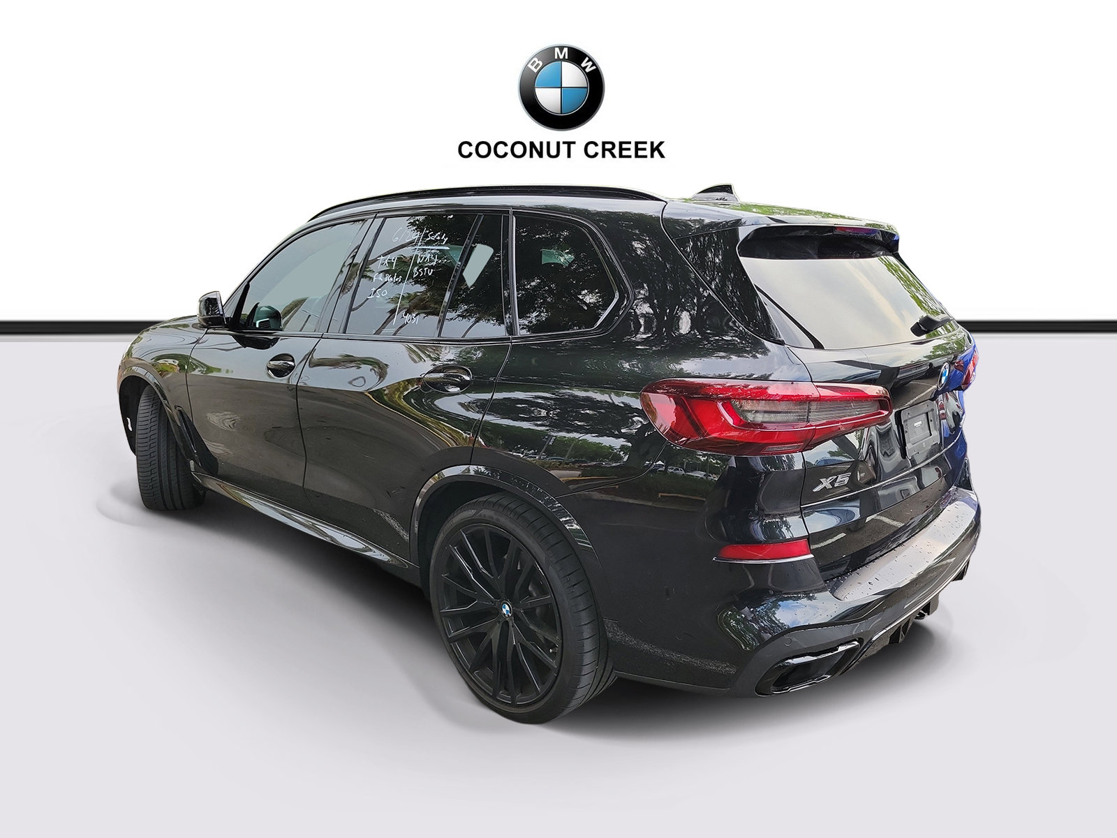 Used 2022 BMW X5 sDrive40i w/ M Sport Package RWD image 4
