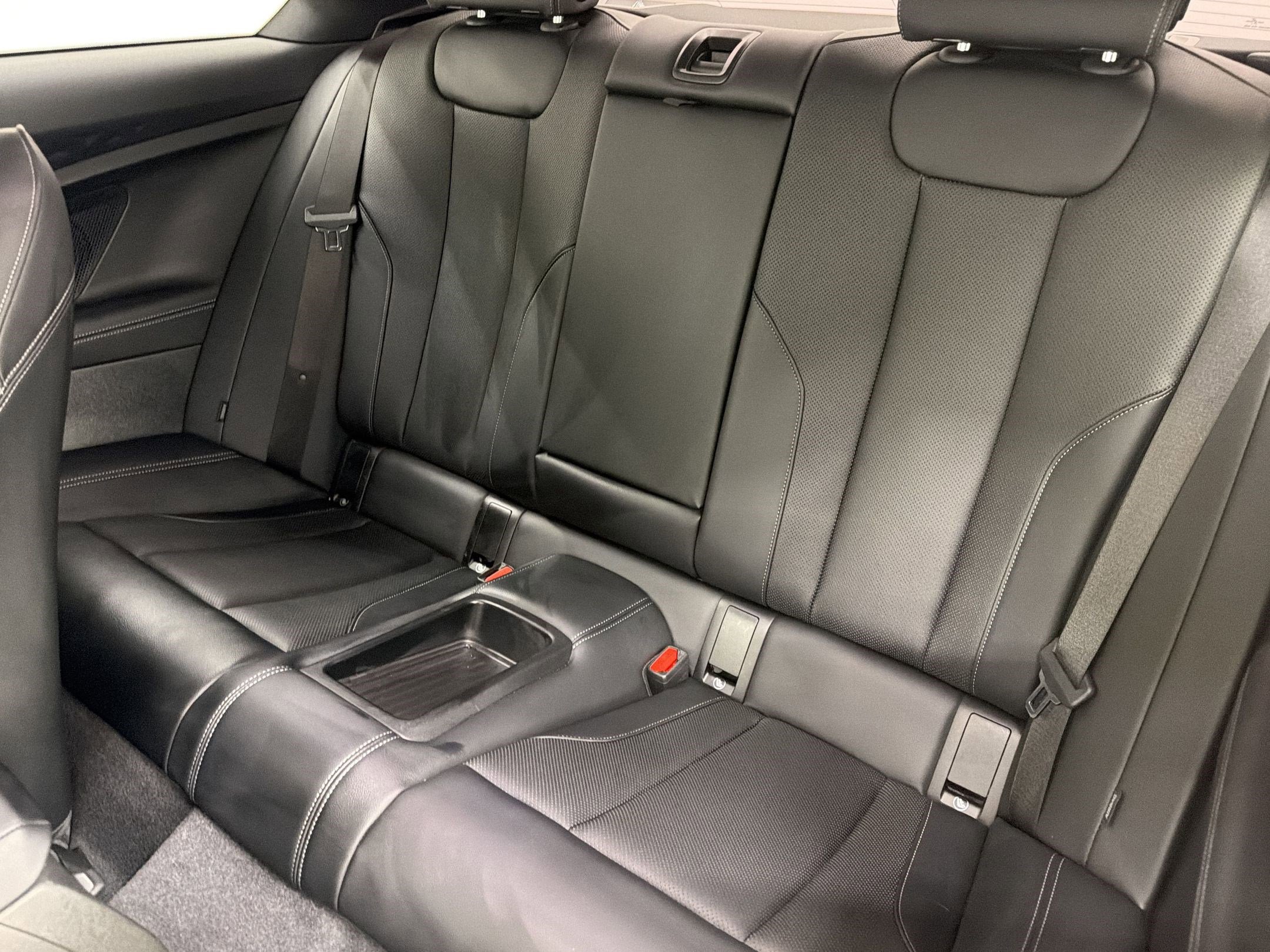 Used 2023 BMW 230i Coupe w/ M Sport Package RWD image 21