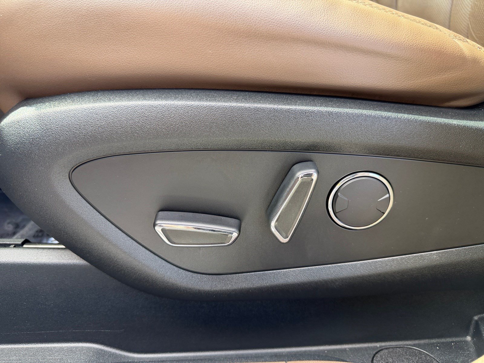 Used 2017 Lincoln MKC Reserve AWD/4WD image 14