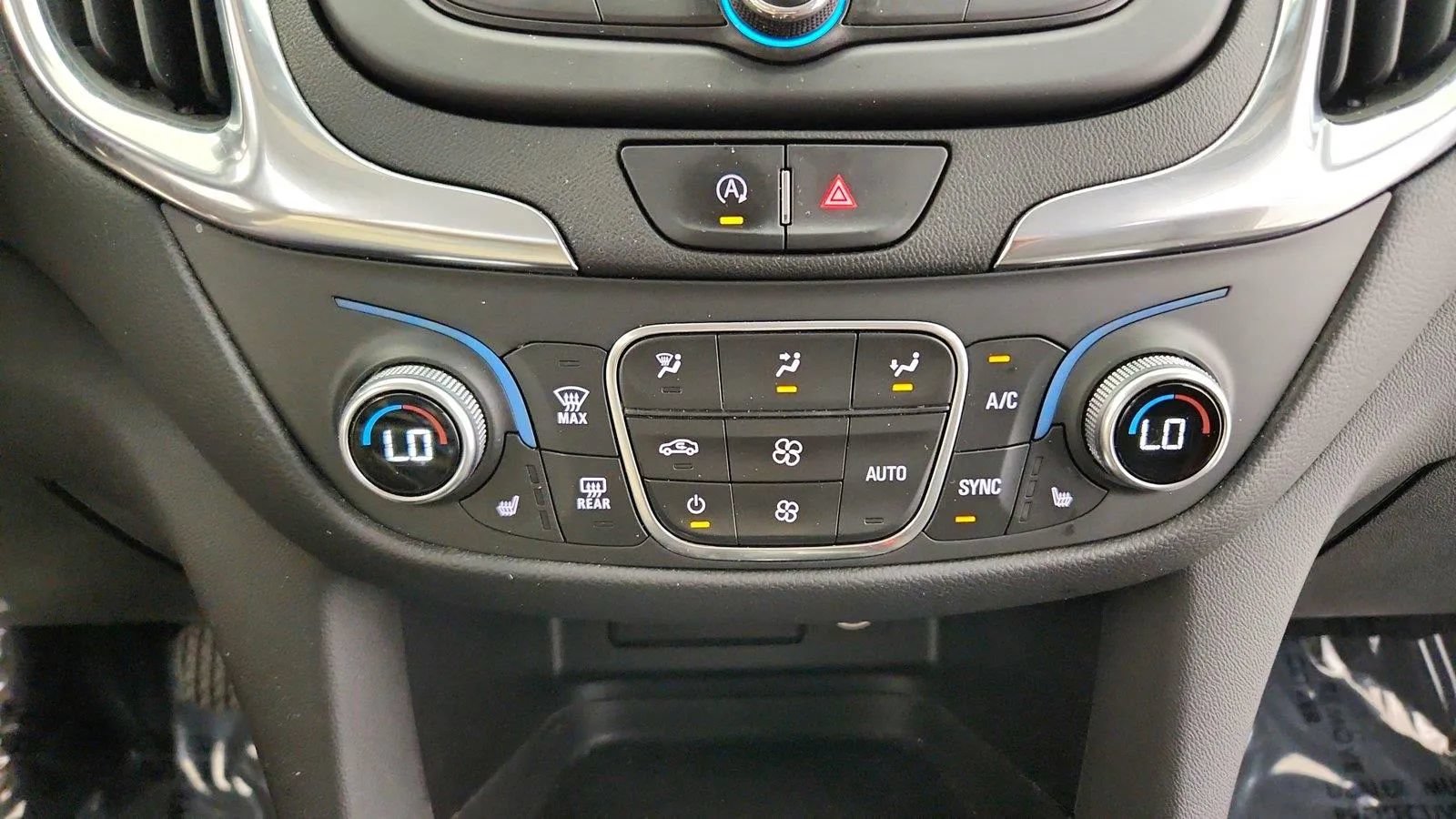 Used 2022 Chevrolet Equinox LT FWD image 18