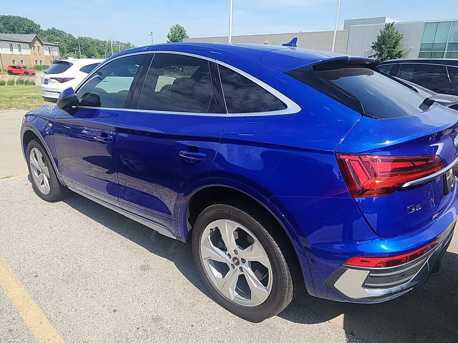 Used 2023 Audi Q5 2.0T Prestige w/ Prestige Package AWD/4WD image 8