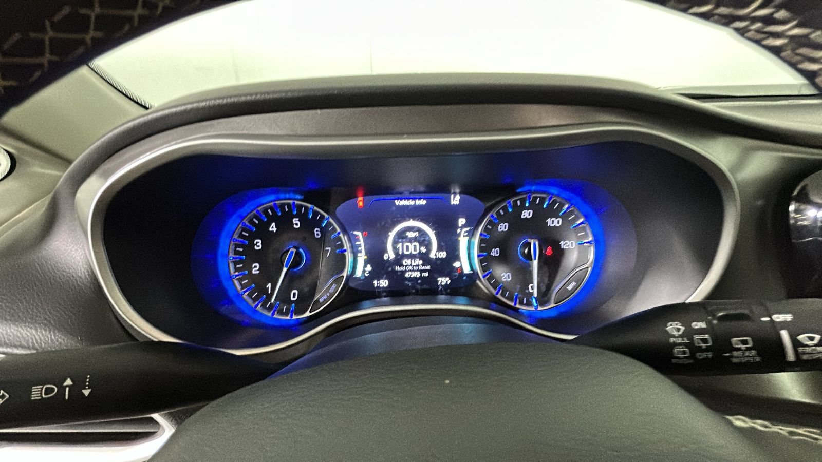 Used 2024 Chrysler Pacifica Touring-L FWD image 20
