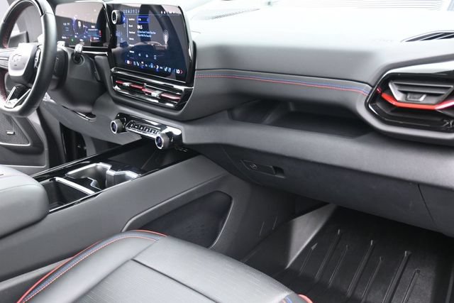 Used 2024 Chevrolet Silverado EV RST AWD/4WD image 28