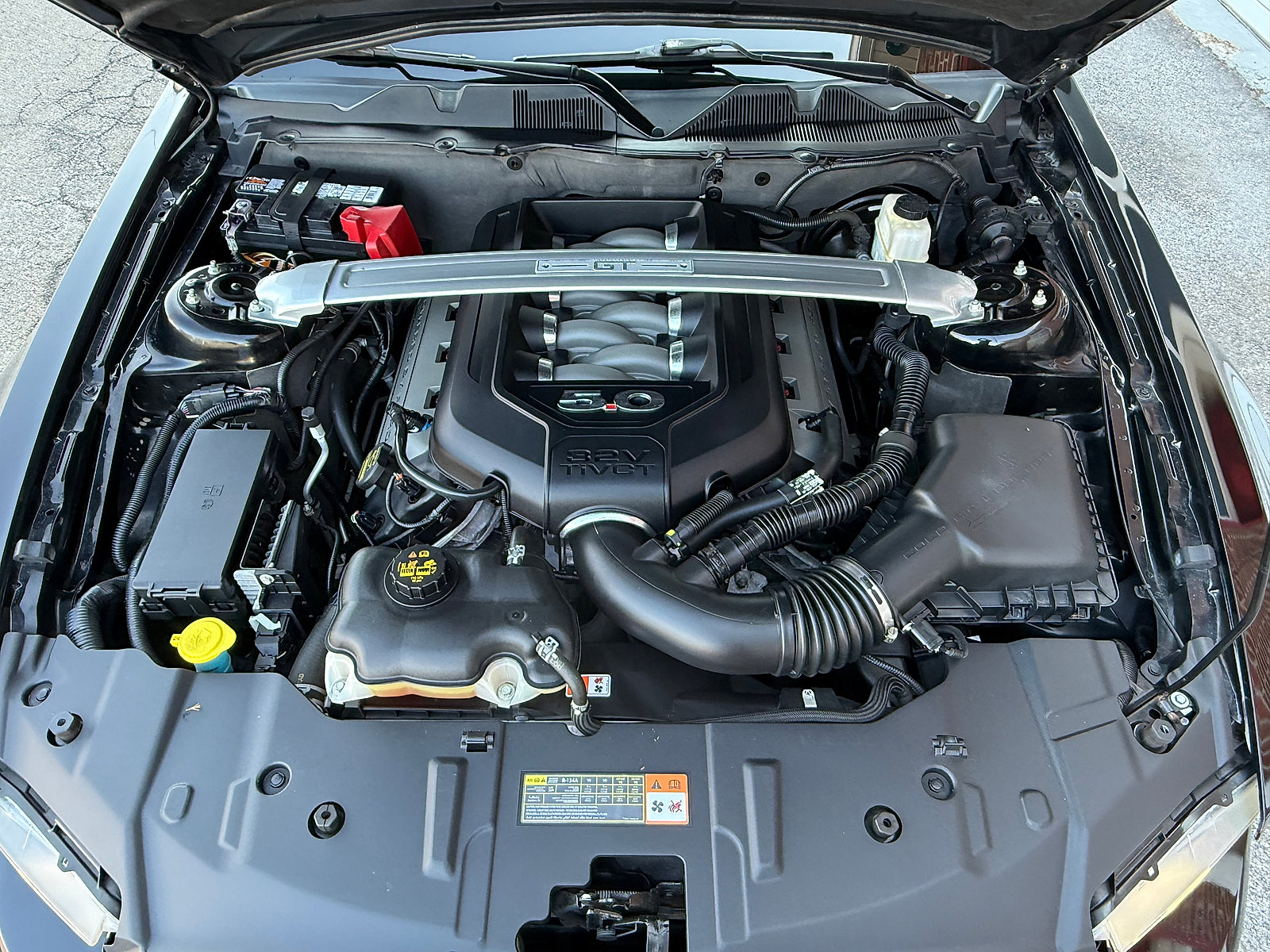 Used 2013 Ford Mustang GT Premium w/ Brembo Brake Pkg image 29