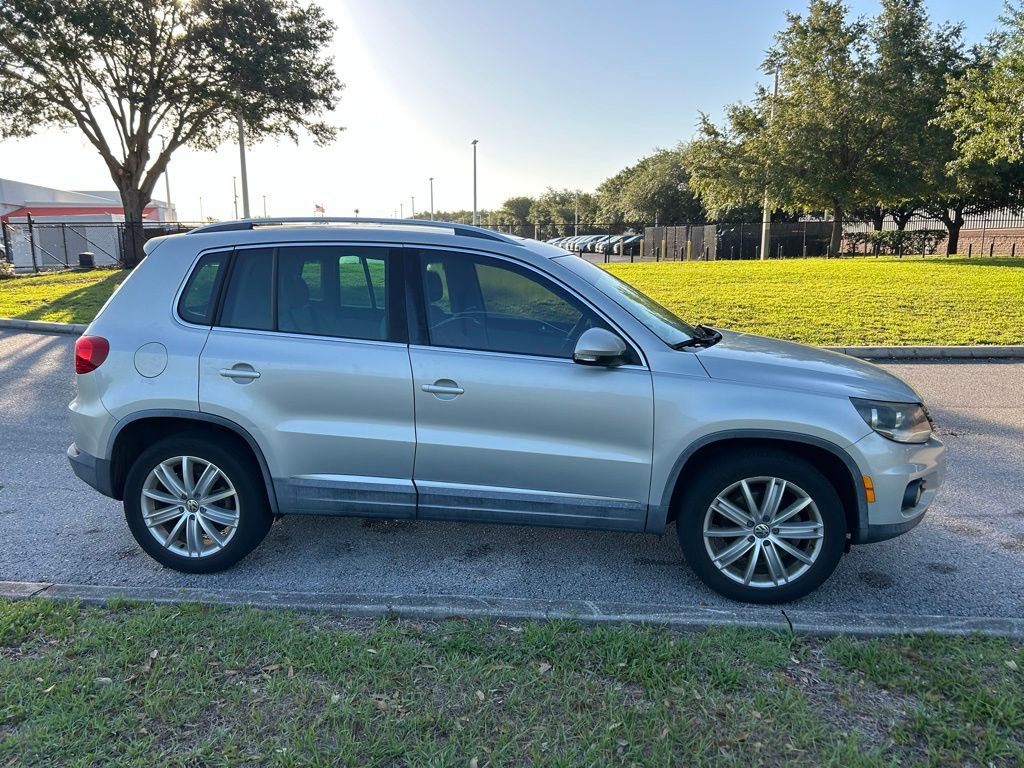 Used 2012 Volkswagen Tiguan SE FWD image 7