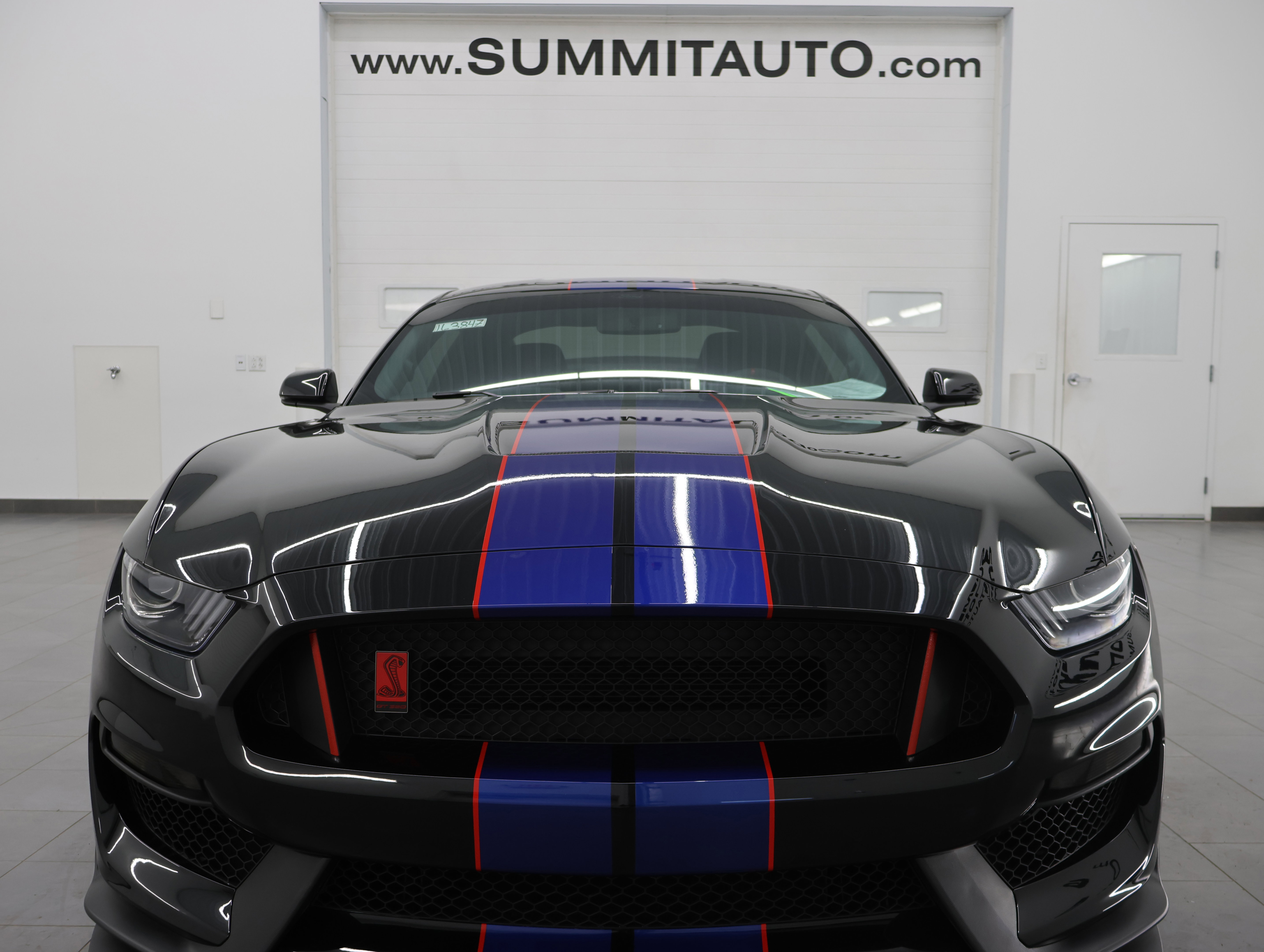Used 2016 Ford Mustang Shelby GT350R w/ GT350R Equipment Group 920A RWD image 18
