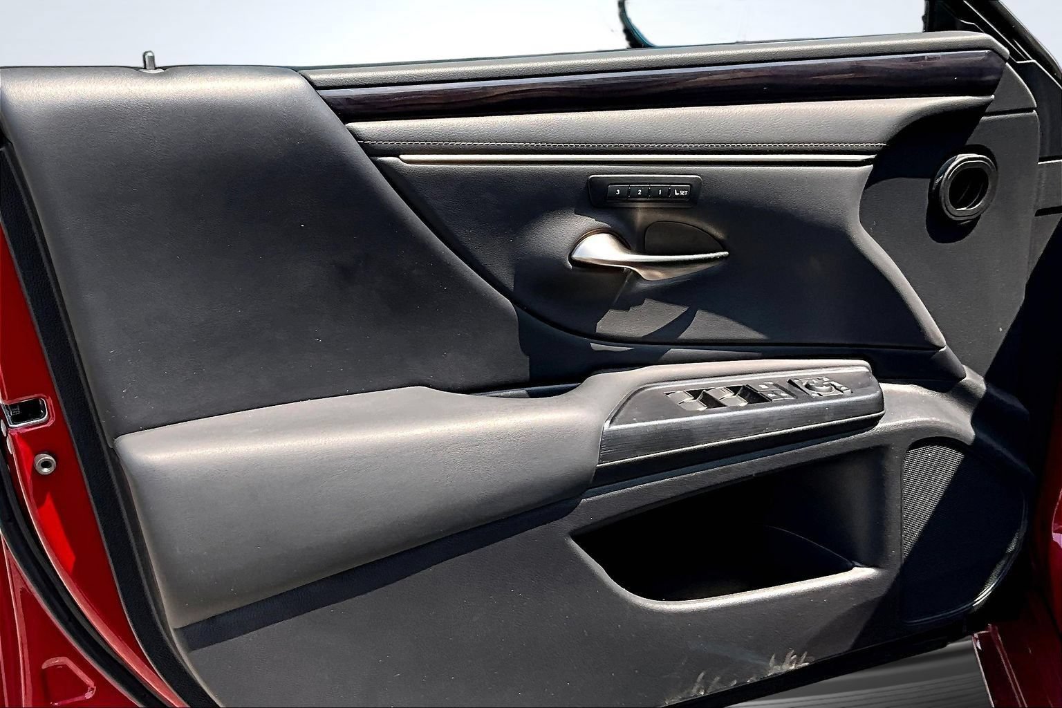 Used 2021 Lexus ES 300h w/ Premium Package FWD image 20