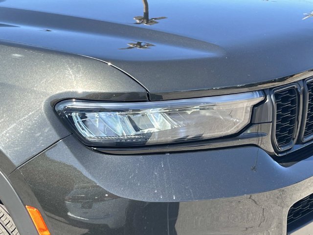 Certified 2024 Jeep Grand Cherokee L Limited w/ Black Appearance Package AWD/4WD image 10