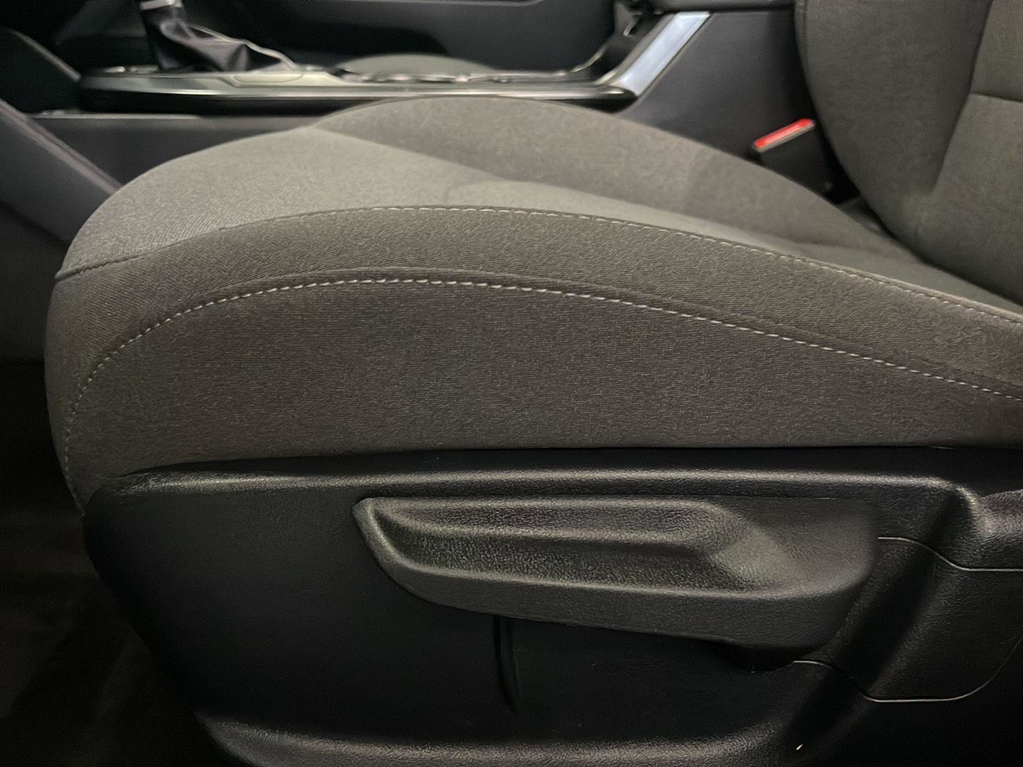 Used 2025 Kia K4 FWD image 25
