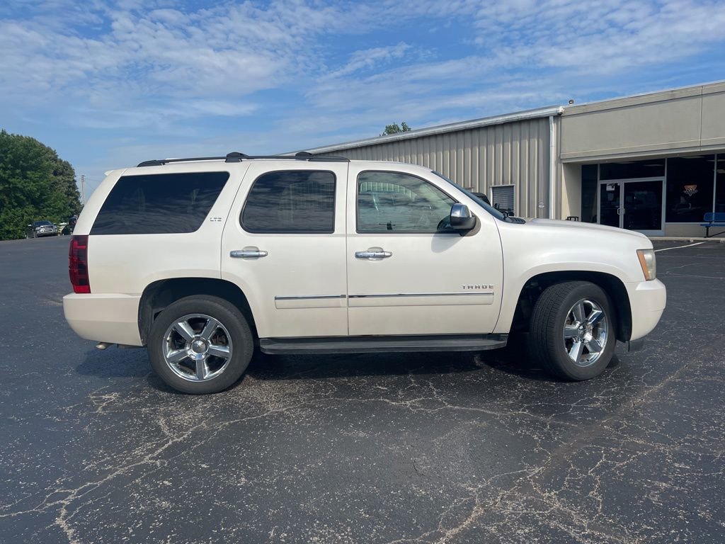 Used 2011 Chevrolet Tahoe LTZ AWD/4WD image 2