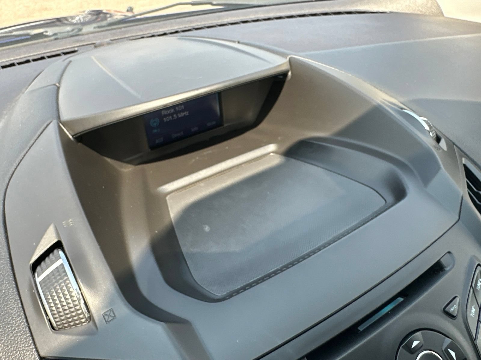 Used 2015 Ford Escape SE FWD image 60