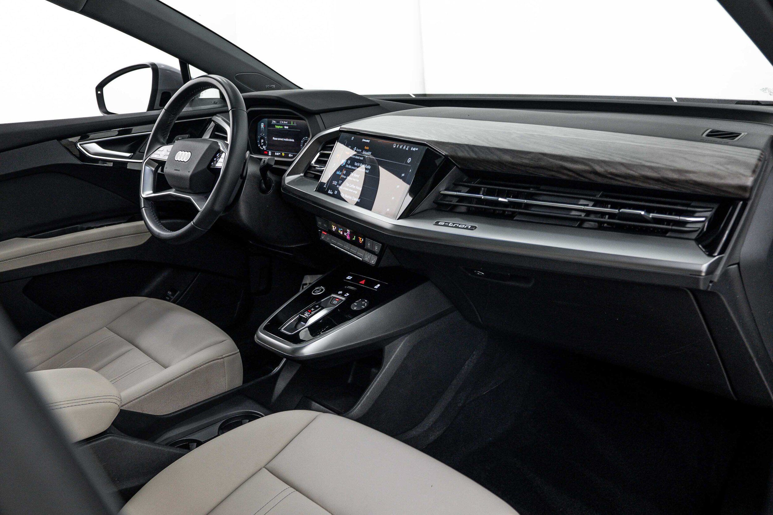 Certified 2024 Audi Q4 e-tron Premium Plus w/ Premium Plus AWD/4WD image 8