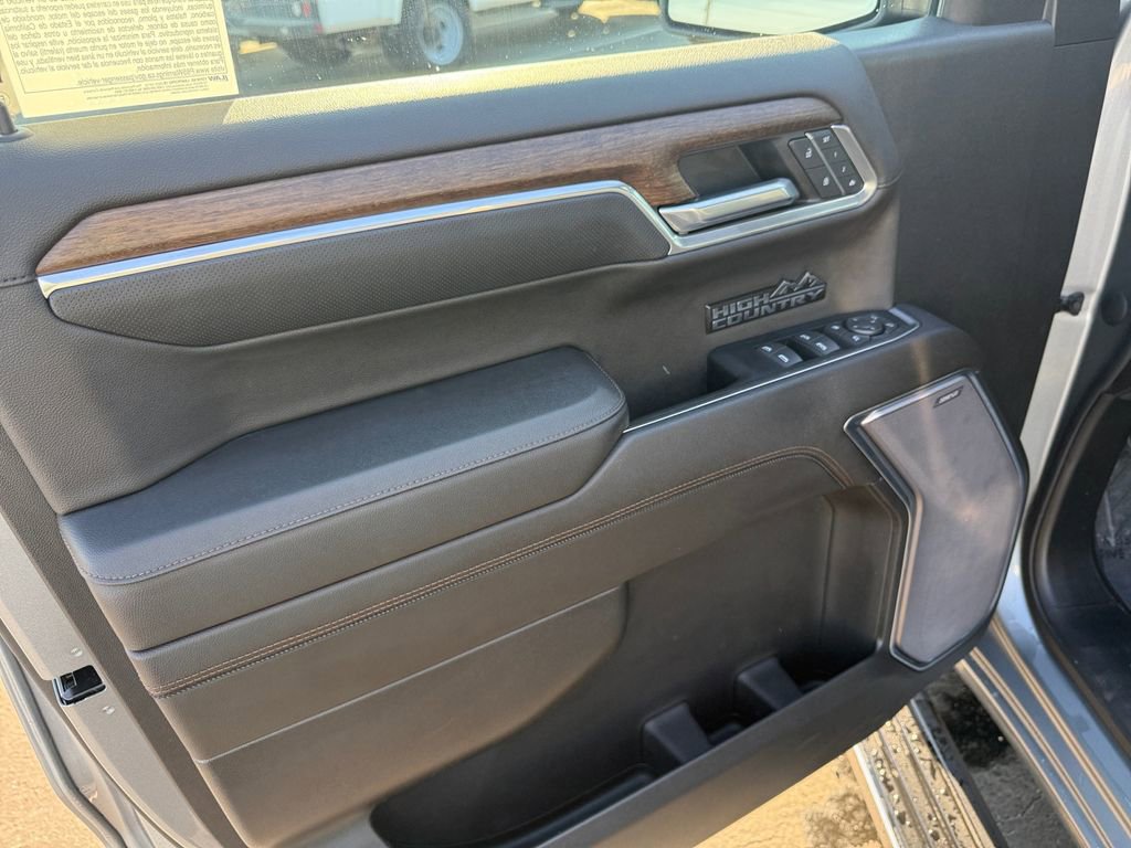 Certified 2023 Chevrolet Silverado 1500 High Country w/ High Country Premium Package image 11