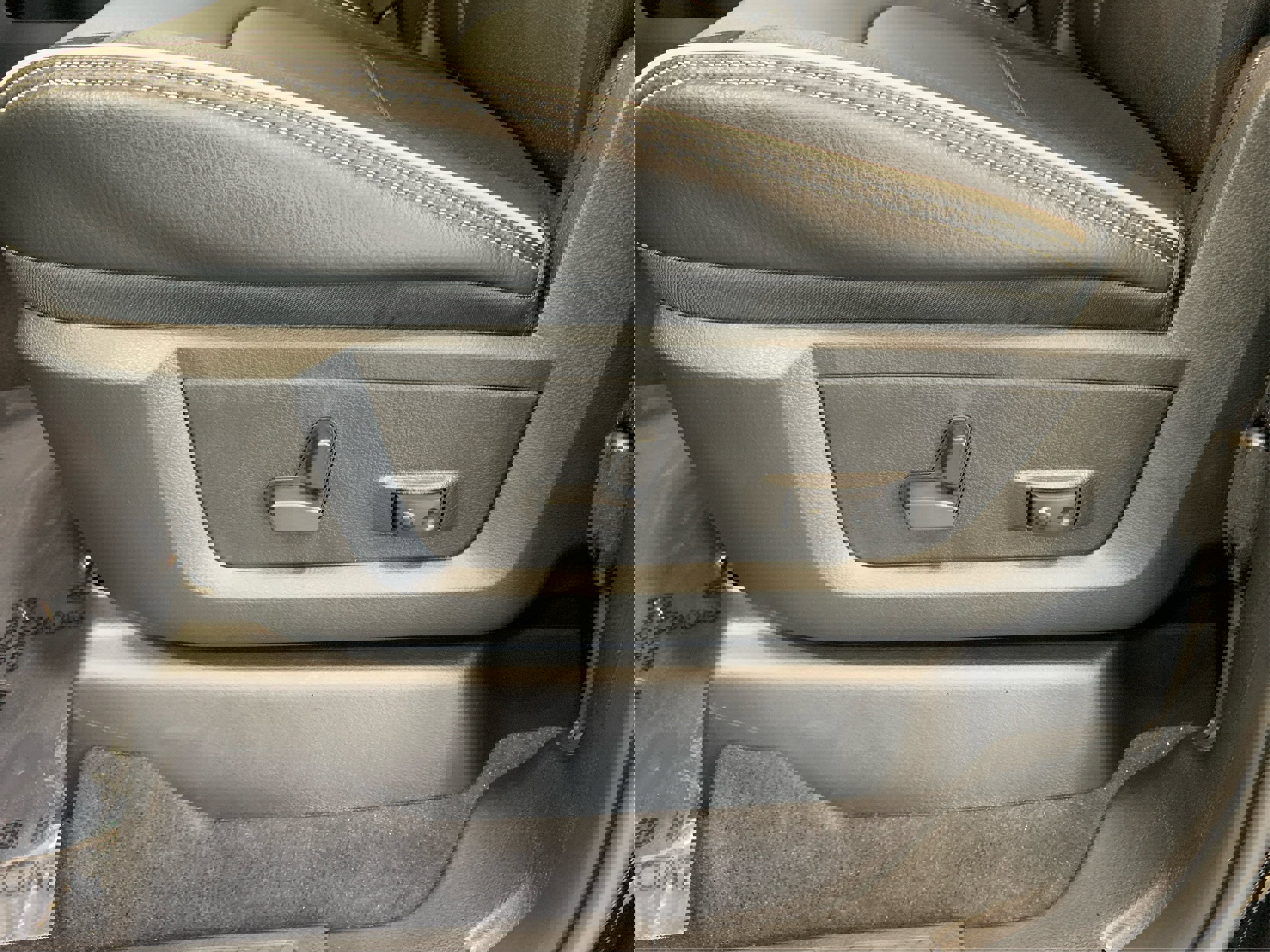 New 2026 RAM 2500 Laramie AWD/4WD image 16