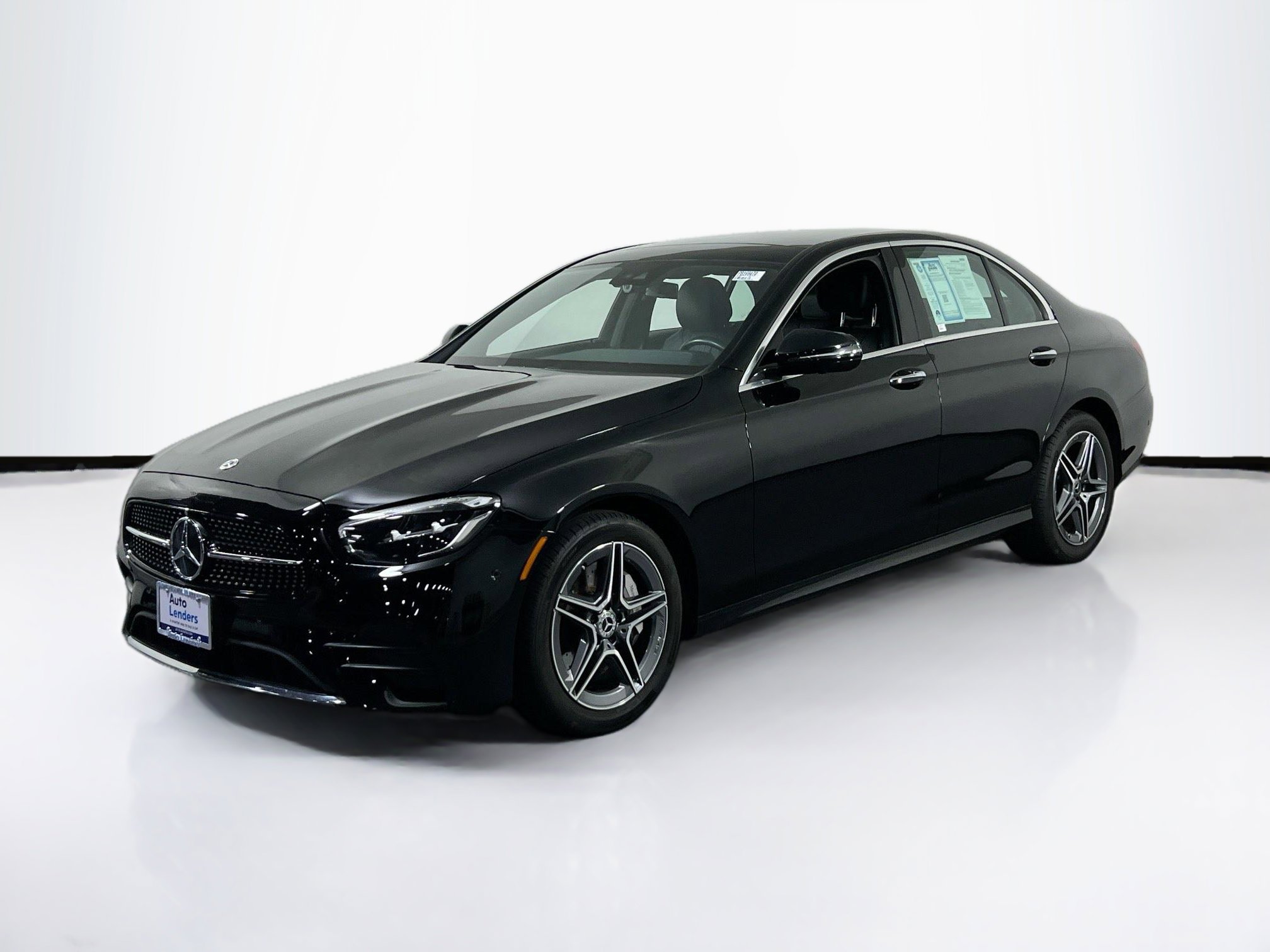 Used 2023 Mercedes-Benz E 350 4MATIC image 1