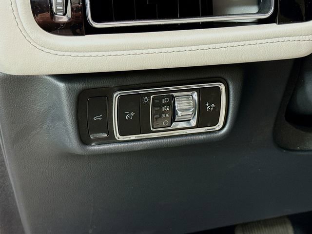 Used 2025 Lincoln Aviator Reserve w/ Equipment Group 201A image 10