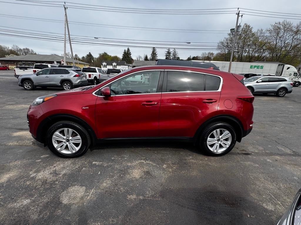 Used 2017 Kia Sportage LX AWD/4WD image 3