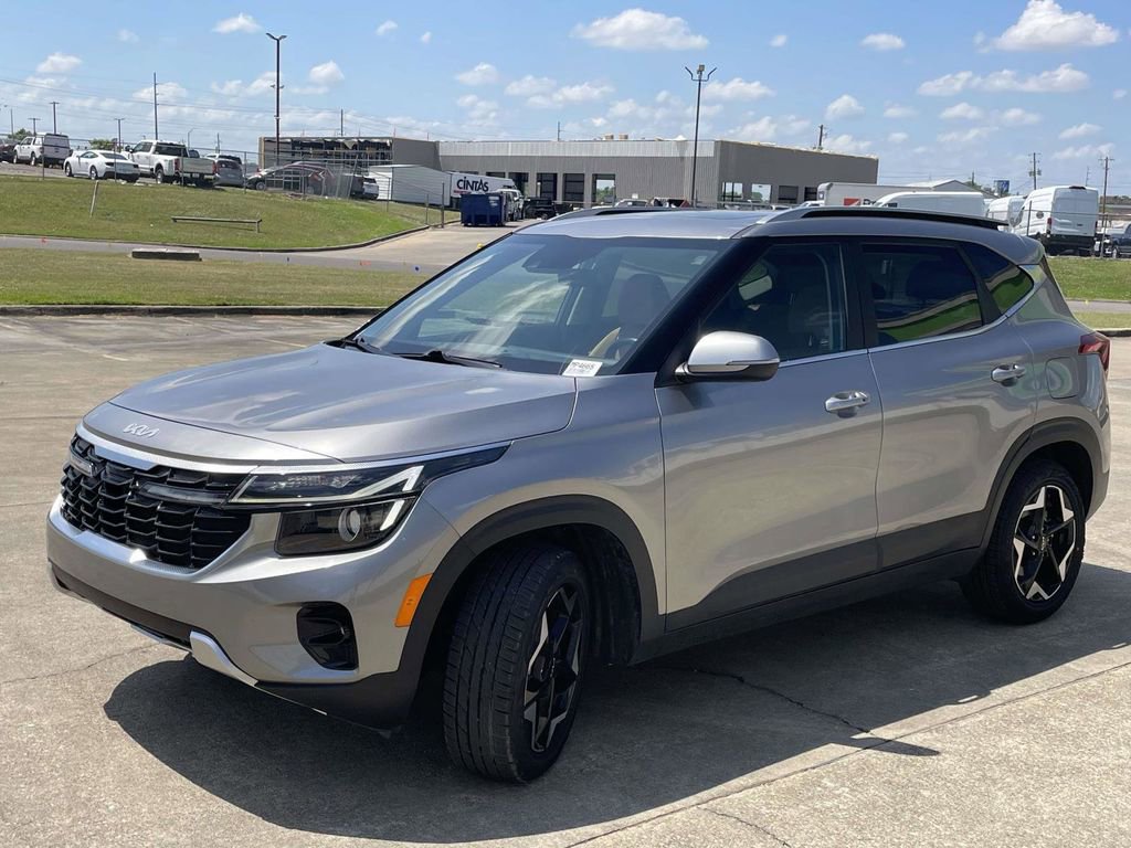 Used 2024 Kia Seltos EX AWD/4WD image 7