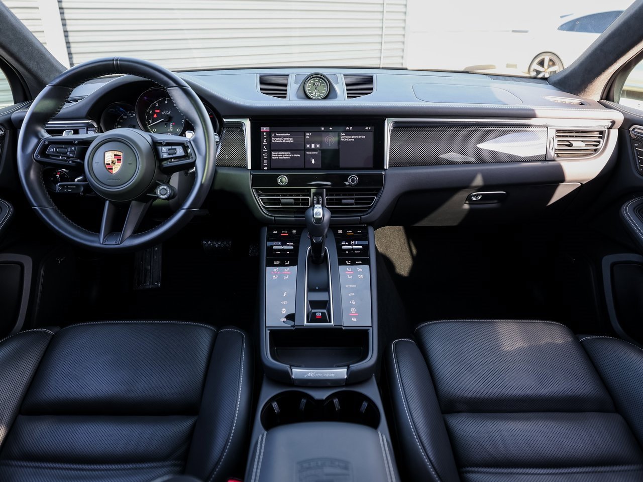 Certified 2022 Porsche Macan GTS image 25