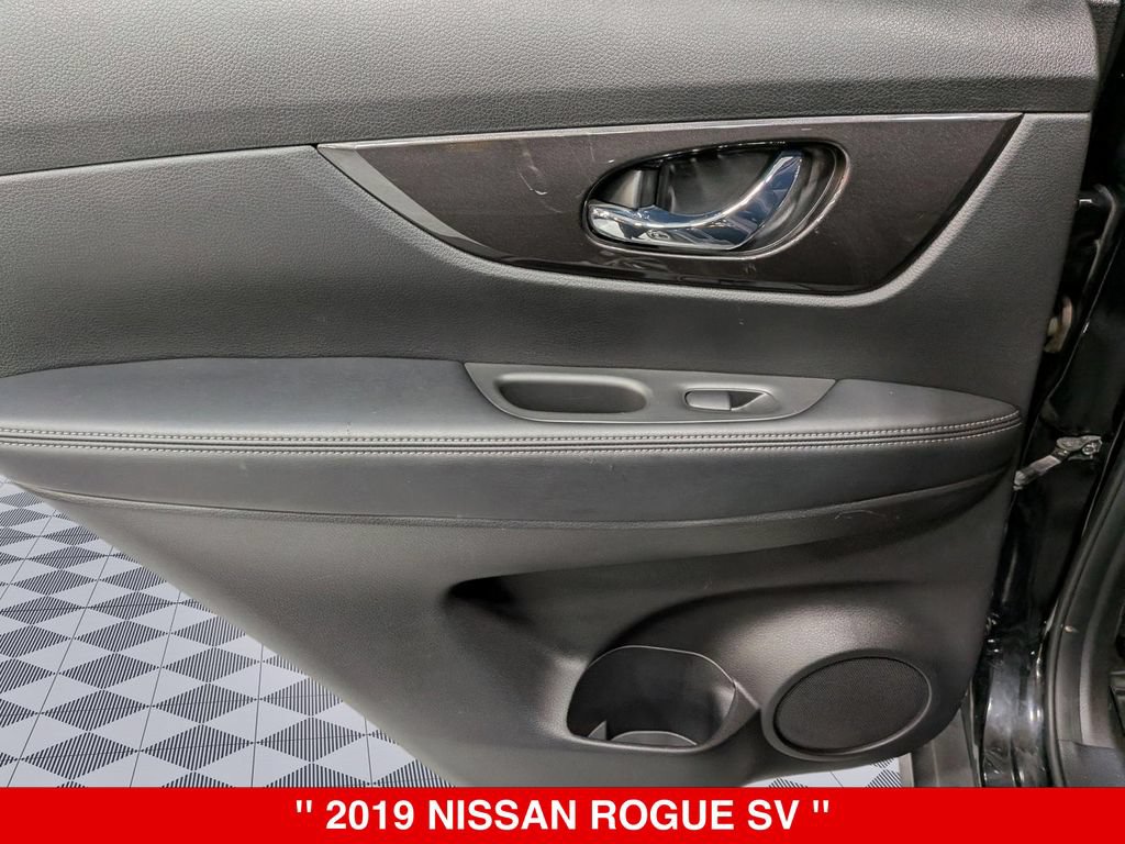 Used 2019 Nissan Rogue SV w/ Sun & Sound Touring Package AWD/4WD image 29