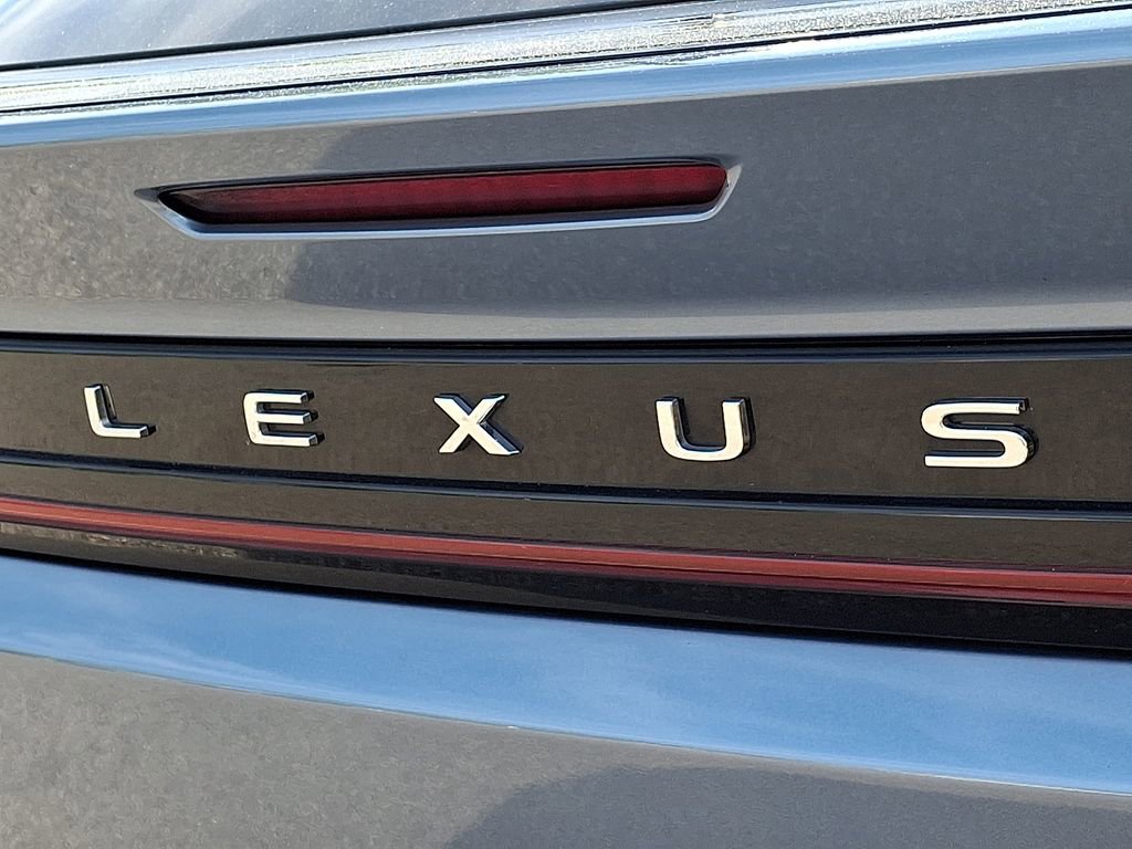 Used 2024 Lexus RZ 450e Premium w/ Accessory Package (Z1) image 33