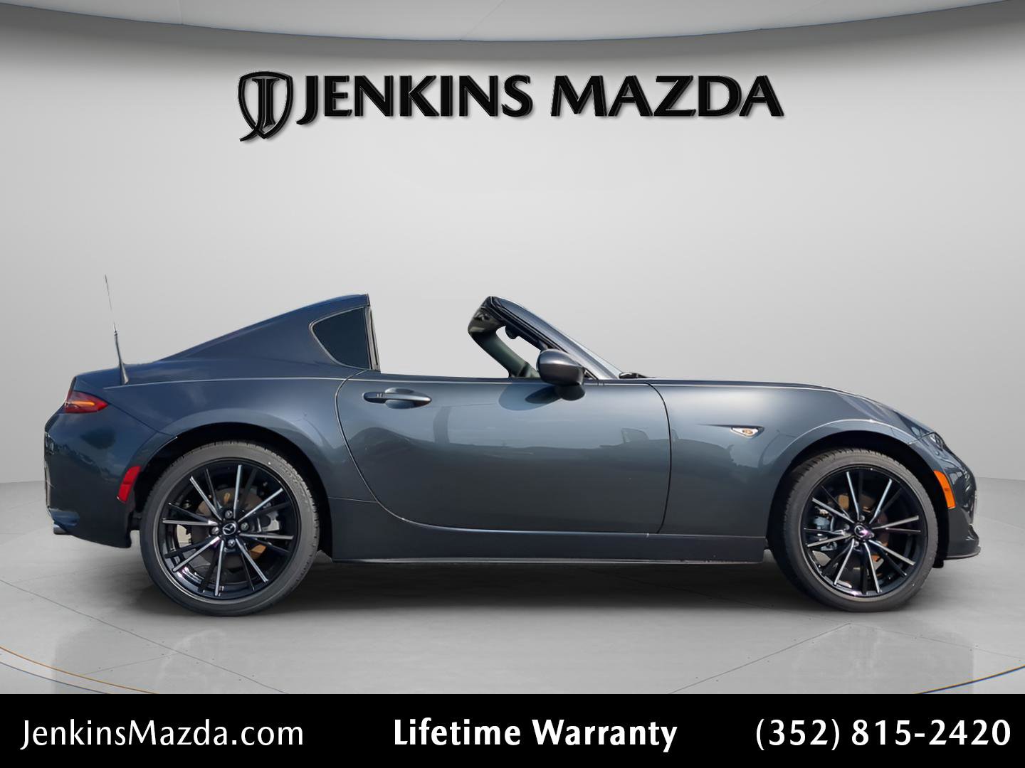 Used 2024 MAZDA MX-5 Miata RF Grand Touring image 2
