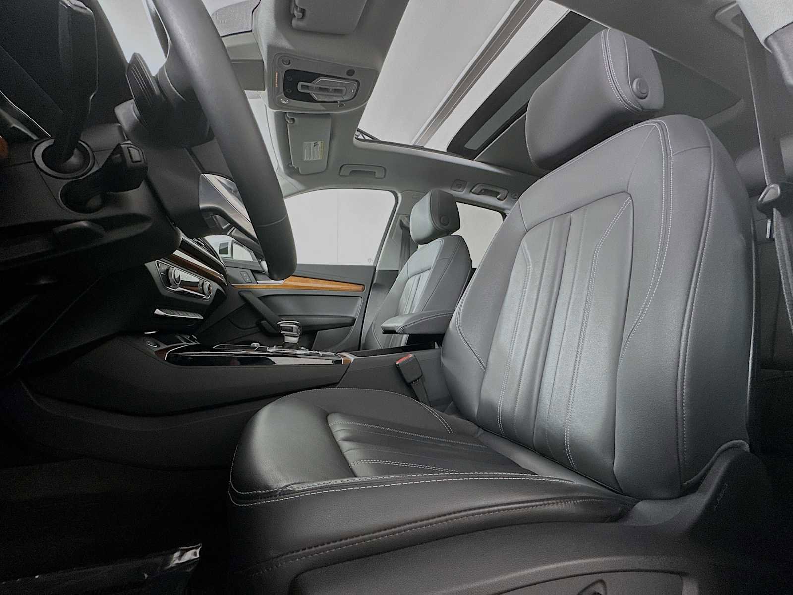 Certified 2023 Audi Q5 2.0T Premium w/ Convenience Package image 18