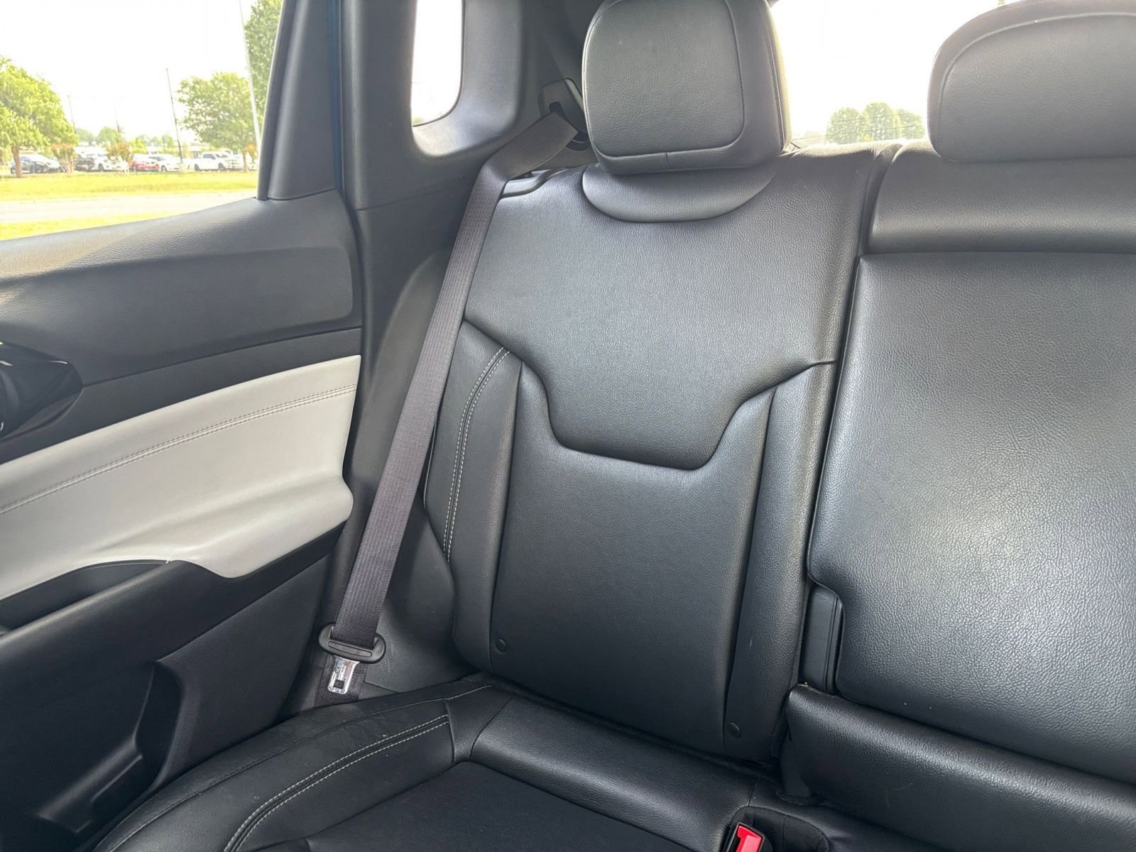 Used 2025 Jeep Compass Limited AWD/4WD image 40