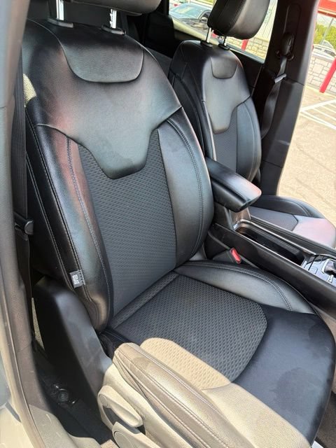 Used 2024 Jeep Compass Latitude AWD/4WD image 22