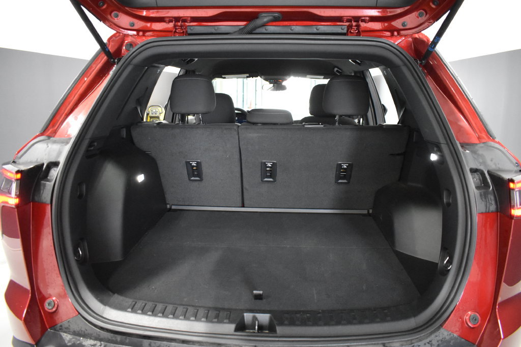 Used 2026 Chevrolet Equinox LT AWD/4WD image 33